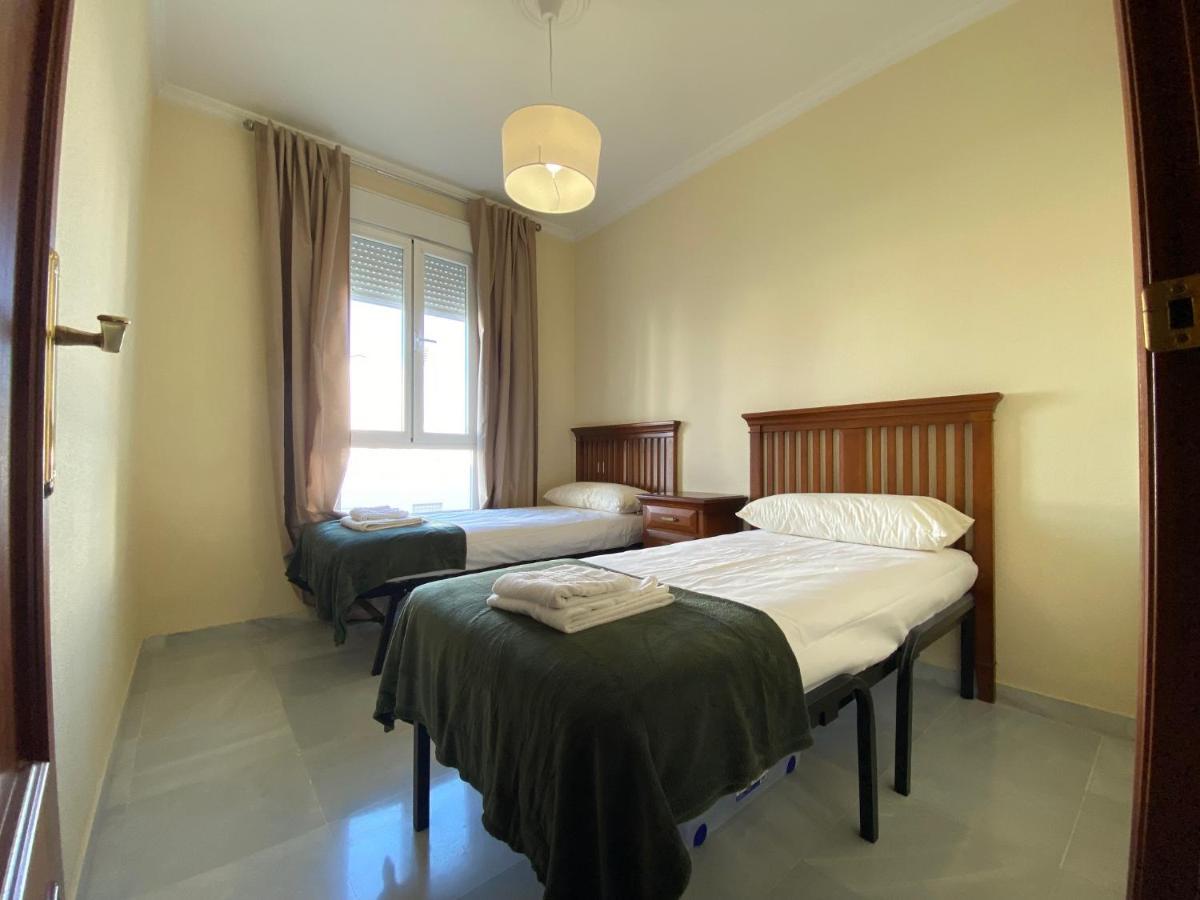 Fantastico Apartamento Con Parking Avenida De Cadiz — Photos 3